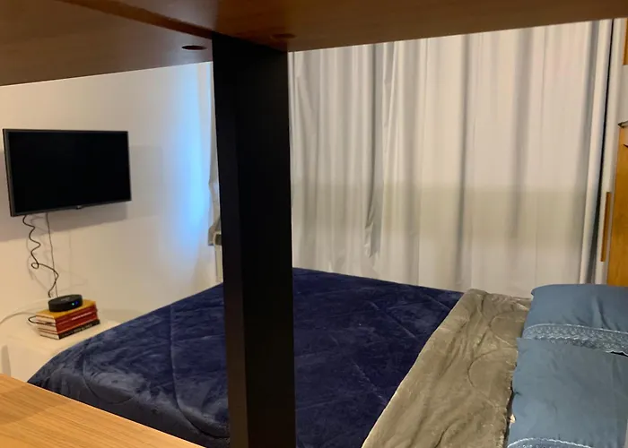 Ótimo apartamento bem localizado em Copacabana Great studio apartment in Copacabana Rio de Janeiro