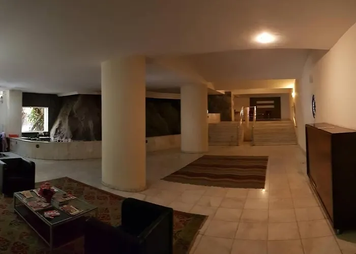 Ipanema Alto Padrão, 03 quartos com suíte, 03 banheiros, portaria 24h Rio de Janeiro
