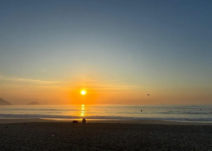 Charming Studio Just 2 Blocks From Copacbana Beach Rio de Janeiro