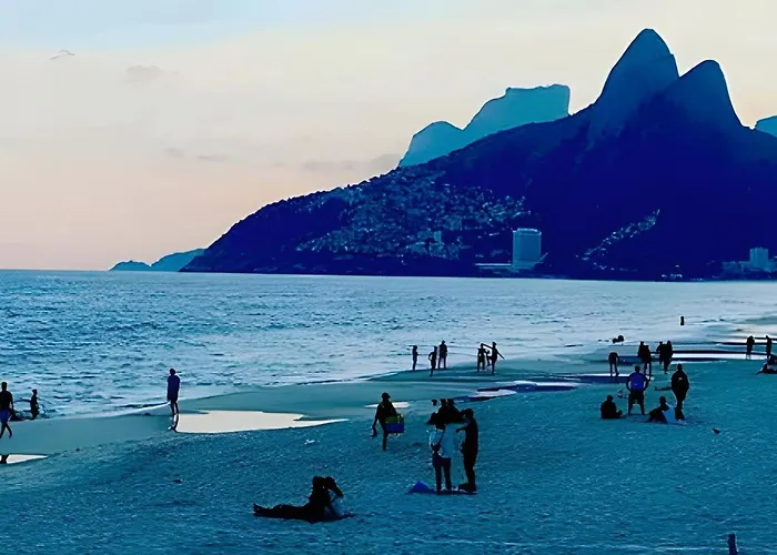 Apto De Copacabana Amplo Arejado 300 Mt Da Praia Rio de Janeiro